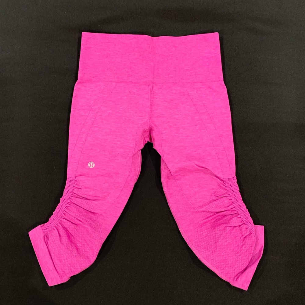 COPY - Lulu Lemon Capris